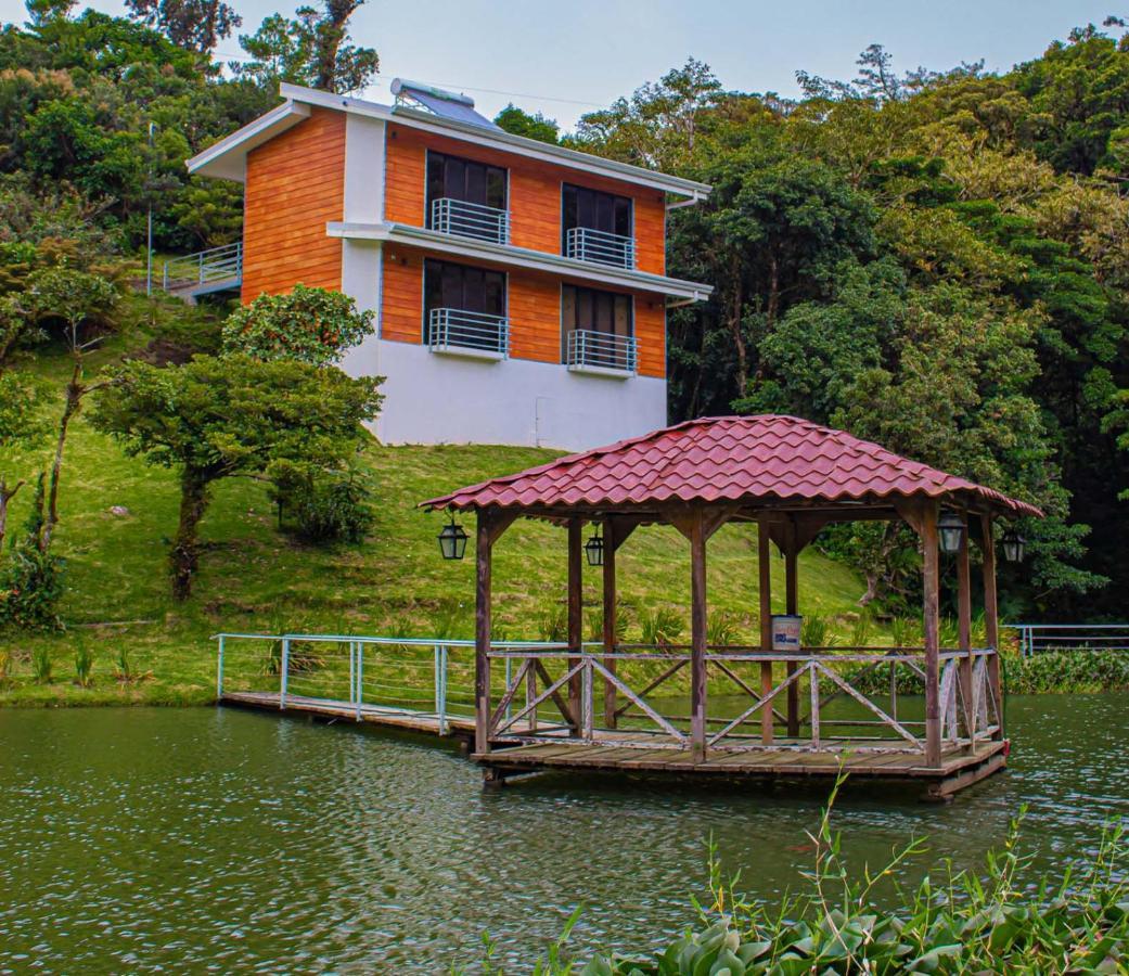Burbi Lake Lodge Monteverde Buitenkant foto